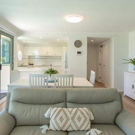 Sails Apartments Форстър Екстериор снимка
