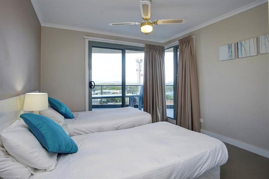 Sails Apartments Форстър Екстериор снимка