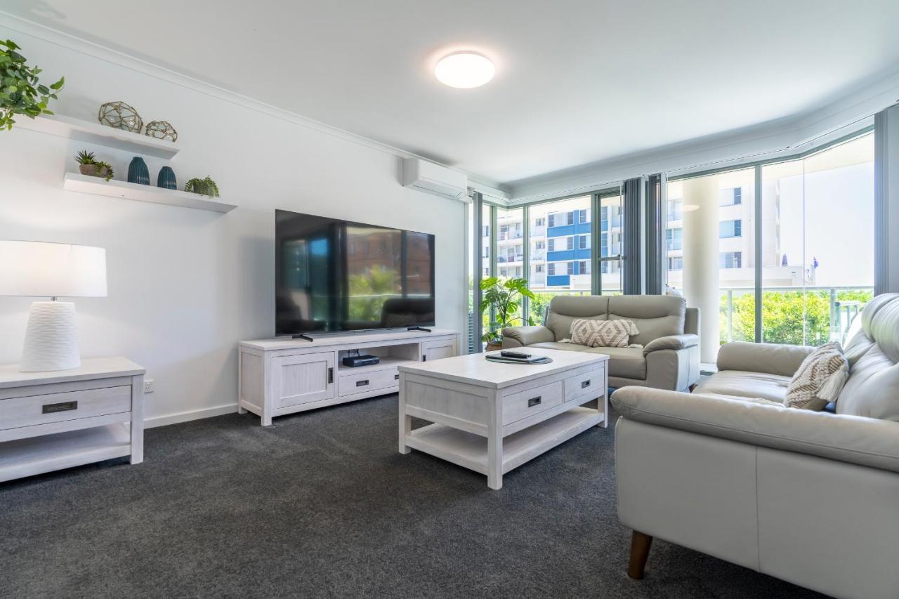 Sails Apartments Форстър Екстериор снимка
