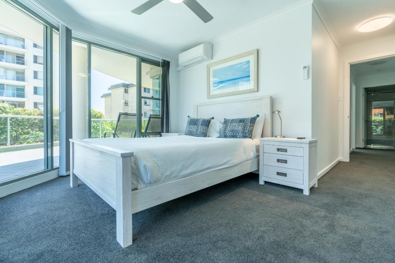 Sails Apartments Форстър Екстериор снимка